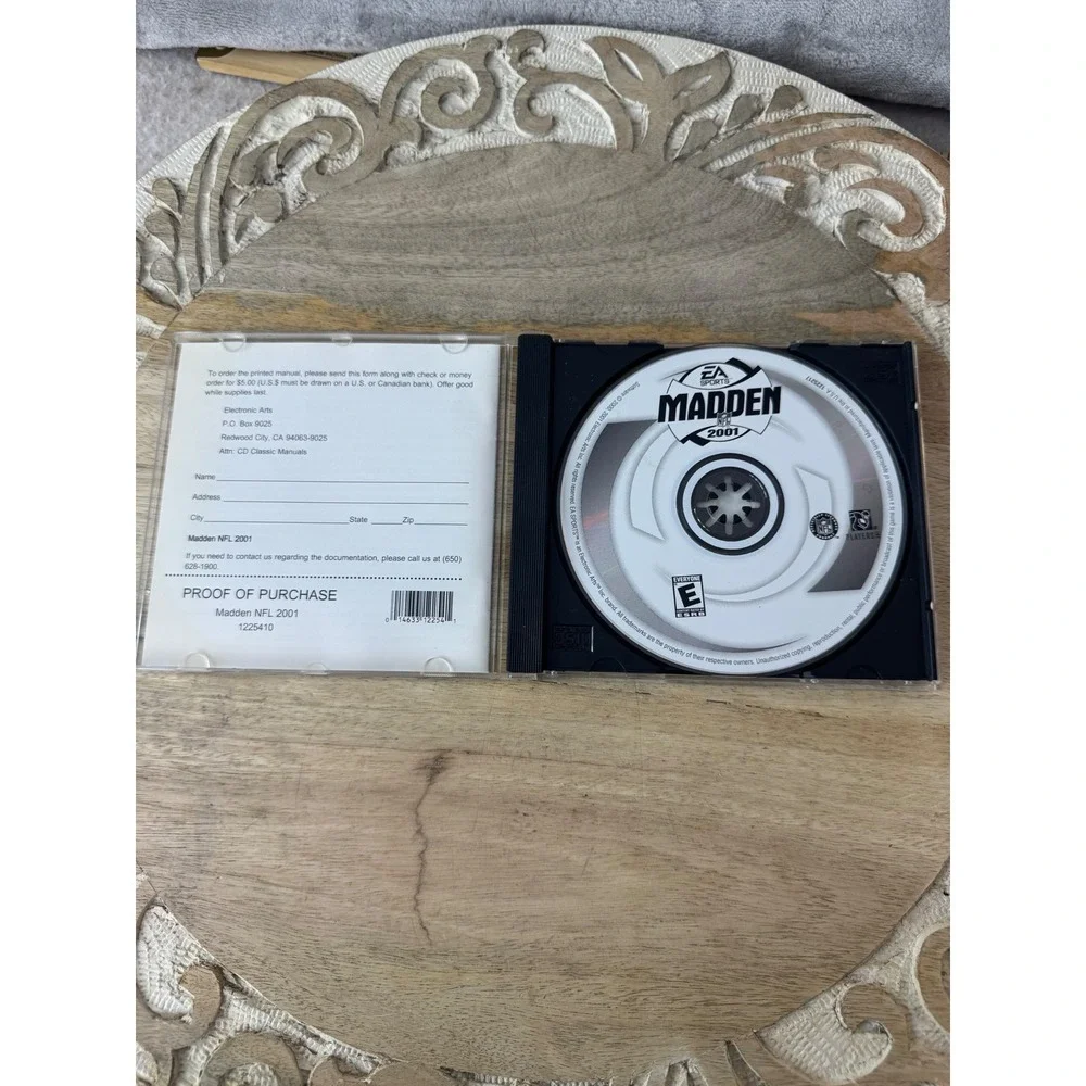 Madden NFL 2001 PC Game CD-ROM EA Sports Eddie‎ George John Madden Vintage 2000